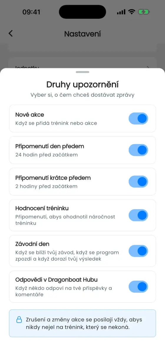 Okno Druhy upozornění s přepínači pro nové akce, připomenutí, hodnocení tréninku, den závodu a odpovědi v Hubu