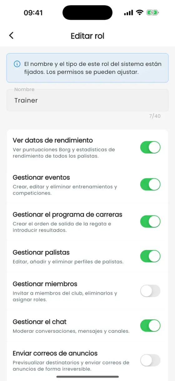 Pantalla Editar rol del Entrenador con un interruptor por permiso