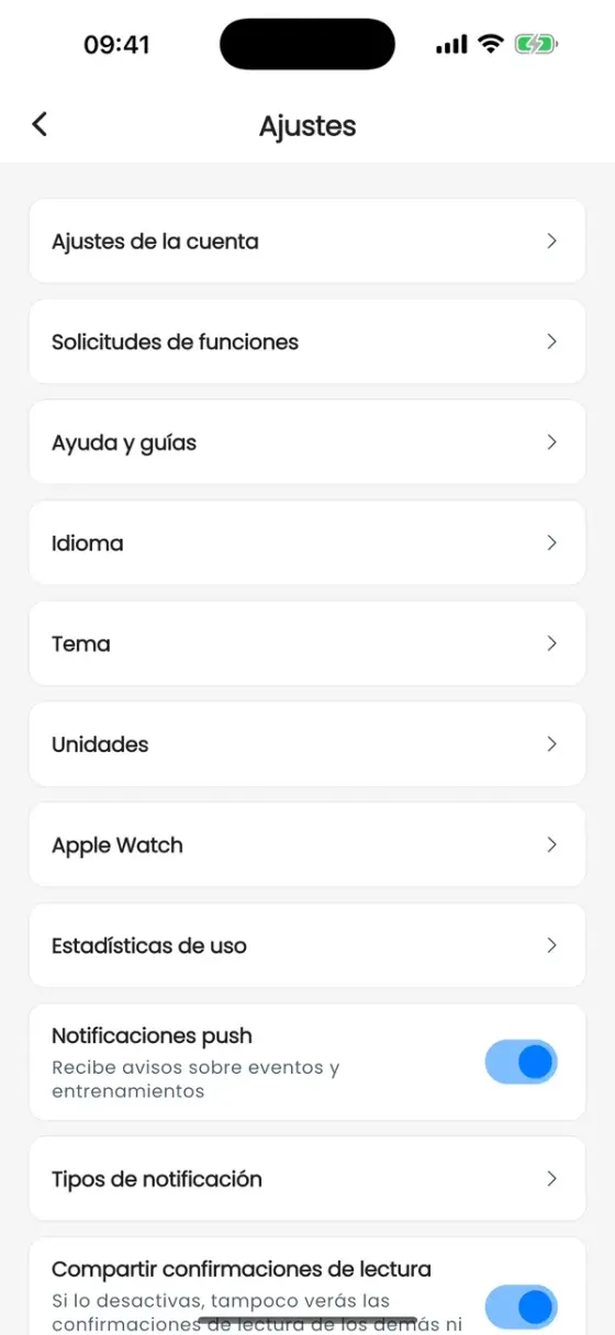 Pantalla de ajustes con Ajustes de la cuenta, Solicitudes de funciones, Ayuda y guías, Idioma, Tema, Unidades y opciones de notificación