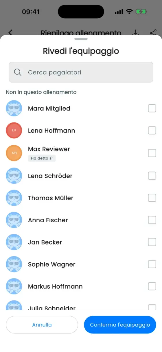 Foglio Rivedi l'equipaggio con i pagaiatori, i badge Ha detto sì e un pulsante Conferma equipaggio